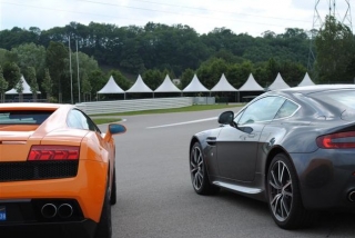  GT en el circuito de Laquais 